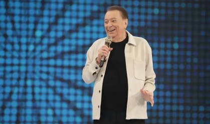 Raul Gil recebe alta após cinco dias internado em SP
