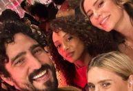 Renato Góes posta bastidor de "Vale Tudo" e brinca: "Seja amigo da sua ex"