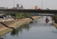 Menina é encontrada morta depois de ser levada pela correnteza no Tietê