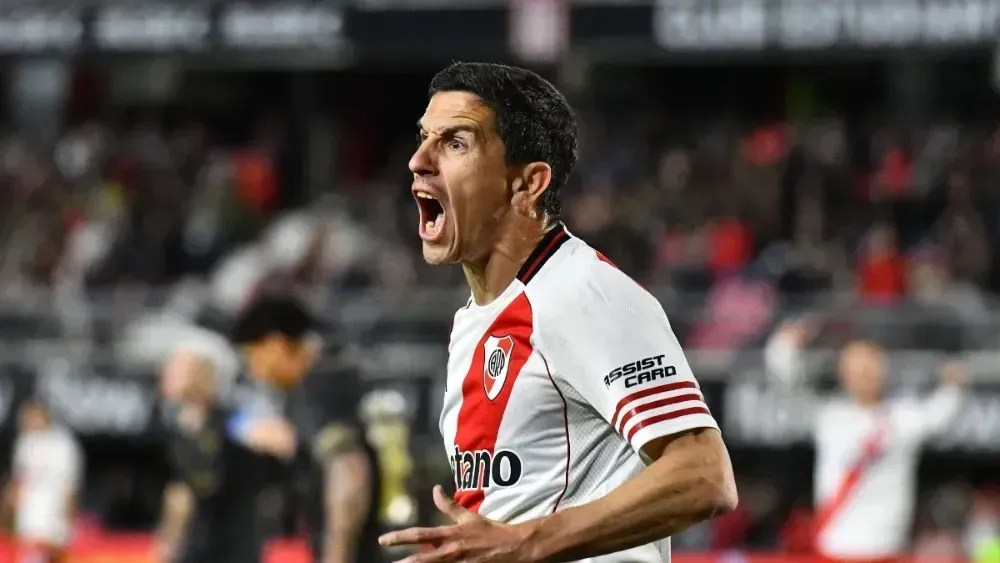Com Palmeiras e Flamengo de olho, River Plate bate Estudiantes no Argentino