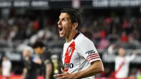 Com Palmeiras e Flamengo de olho, River Plate bate Estudiantes no Argentino