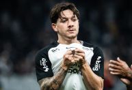 Corinthians se movimenta para reverter punições a Garro e Martínez; entenda