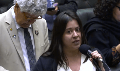 Sâmia Bomfim bate boca com Bia Kicis ao citar condenação de Bolsonaro; veja