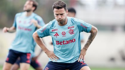 Saúl em treino do Flamengo
