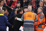 Simeone desabafa após expulsão contra o Liverpool: “Xingado por 90 minutos”