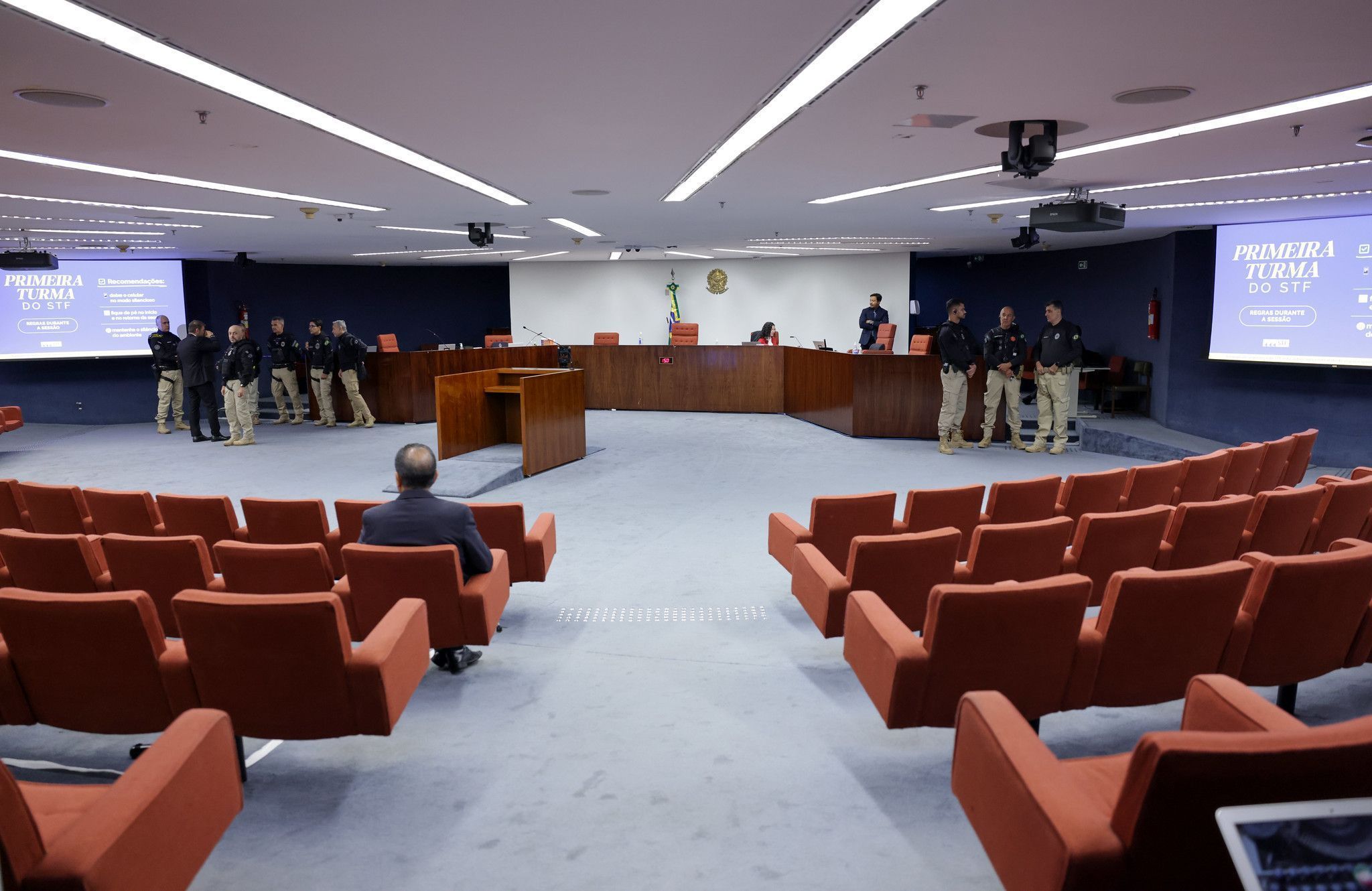 Slides, improviso e revisão teórica: ministros apresentam votos em formatos