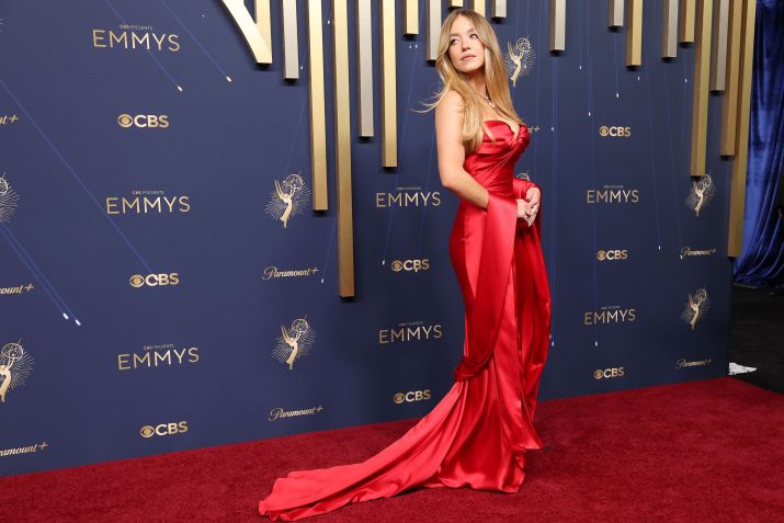 Sydney Sweeney no tapete vermelho do Emmy 2025 • Robert Gauthier / Los Angeles Times via Getty Images