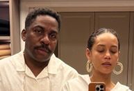 Casados há 20 anos, Taís Araújo e Lázaro Ramos combinam looks para trabalho