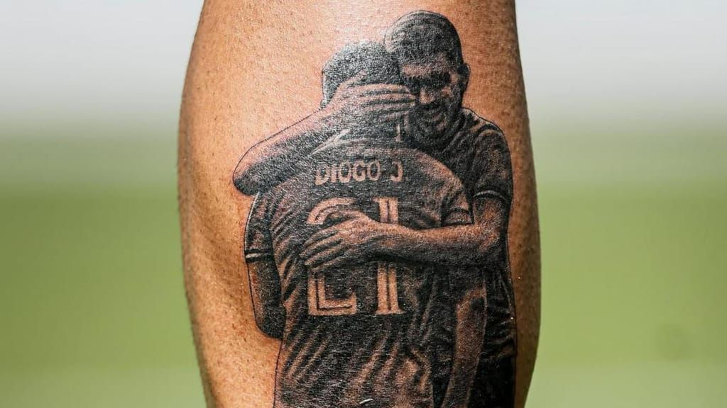 A tatuagem de Ruben Neves, em homenagem a Diogo Jota