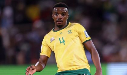Teboho Mokoena, jogador sul-africano