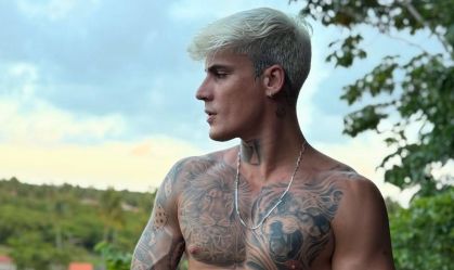 Tiago Ramos foi expulso de "A Fazenda 14" após se envolver em uma discussão acalorada com o influenciador Shayan Haghbin