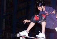 Skate de Tony Hawk é leiloado por R$ 6,12 milhões e quebra recordes