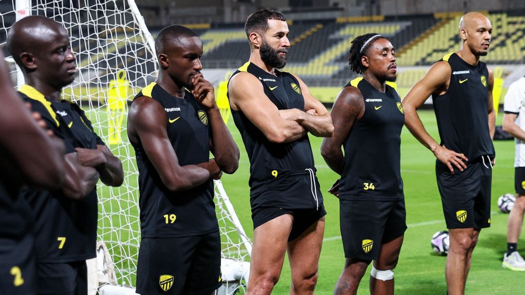 Jogadores do Al-Ittihad em treino da equipe