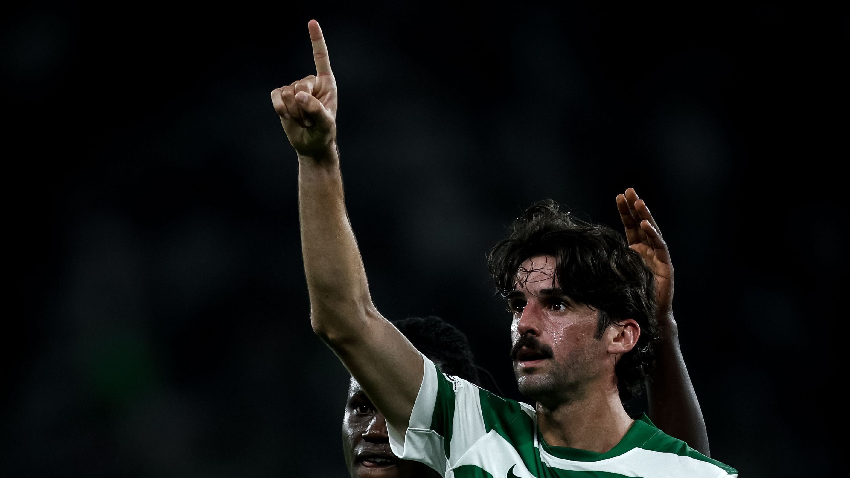 Sporting e Kairat pela Champions League