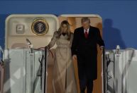 Donald Trump e Melania chegam ao Reino Unido para visita de Estado