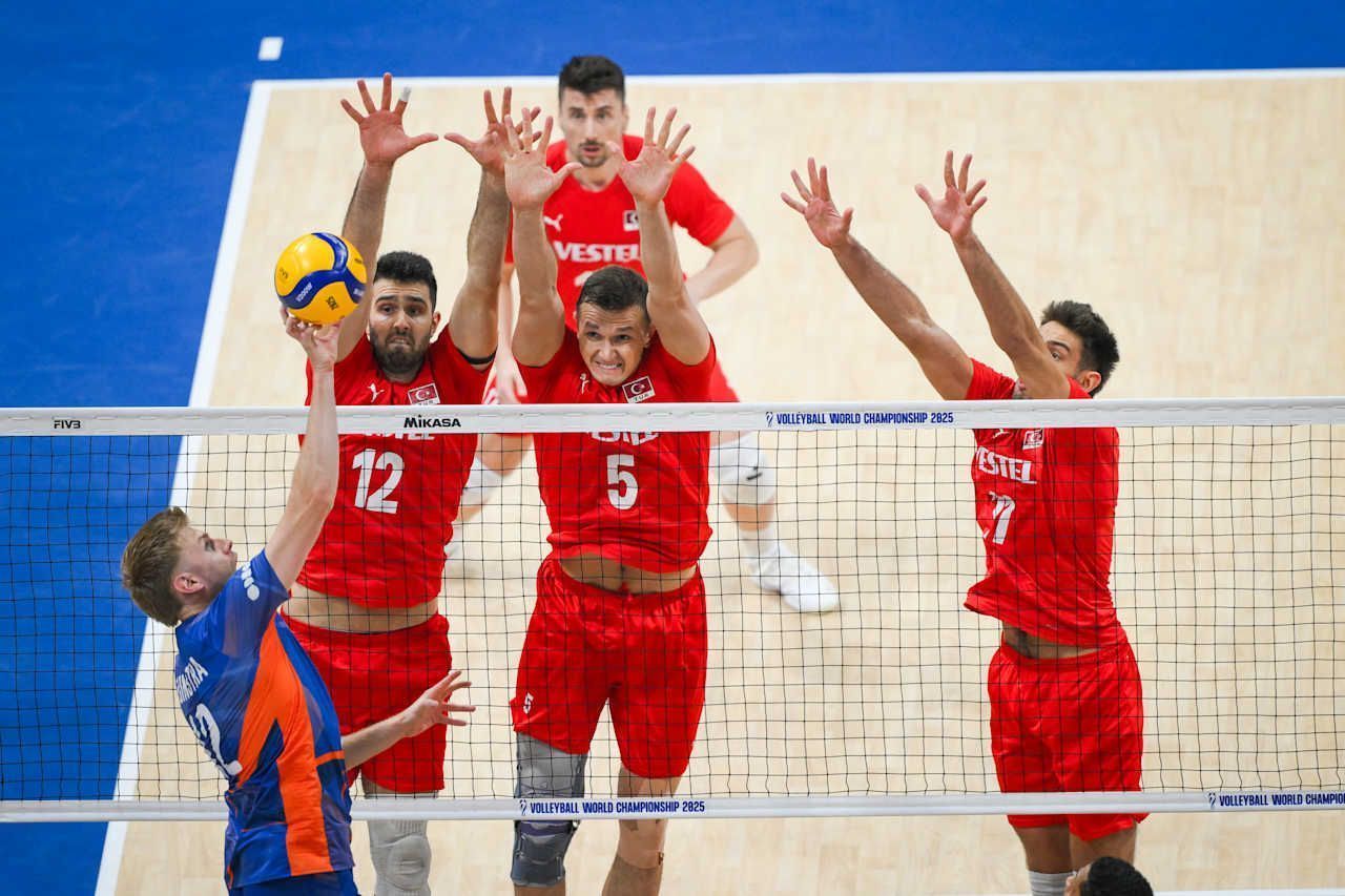 Turquia venceu a Holanda e avançou às quartas do Mundial Masculino de Vôlei