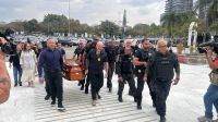 Ex-delegado-geral executado: Corpo chega ao velório na Alesp