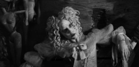 Lady Gaga lança clipe de "The Dead Dance", com direção de Tim Burton
