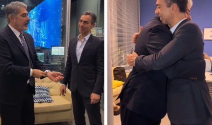 William Bonner e Tralli interagem na redação do "JN" após substituição