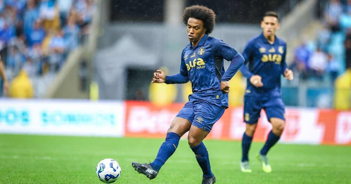 Willian sofre contusão e vira desfalque no Grêmio; saiba detalhes