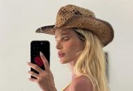 Yasmin Brunet posta foto de biquíni e surpreende fãs: "Barbie ganhou vida"