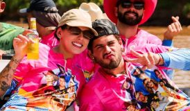 Zé Felipe publica primeira foto de mãos dadas com Ana Castela