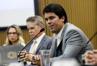 PP pune ministro do Esporte após decisão por permanência no governo