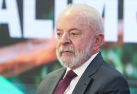 Lula diz que falou a Trump sobre "maior devedor" do país, que mora em Miami