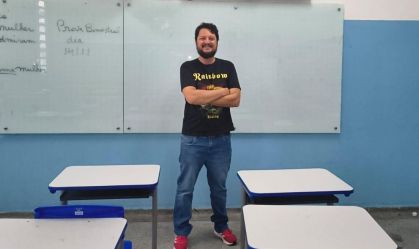 Dia dos Professores: paixão por rock dita as regras em sala de aula