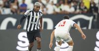 Botafogo perde titular para jogo contra o Internacional no Brasileirão