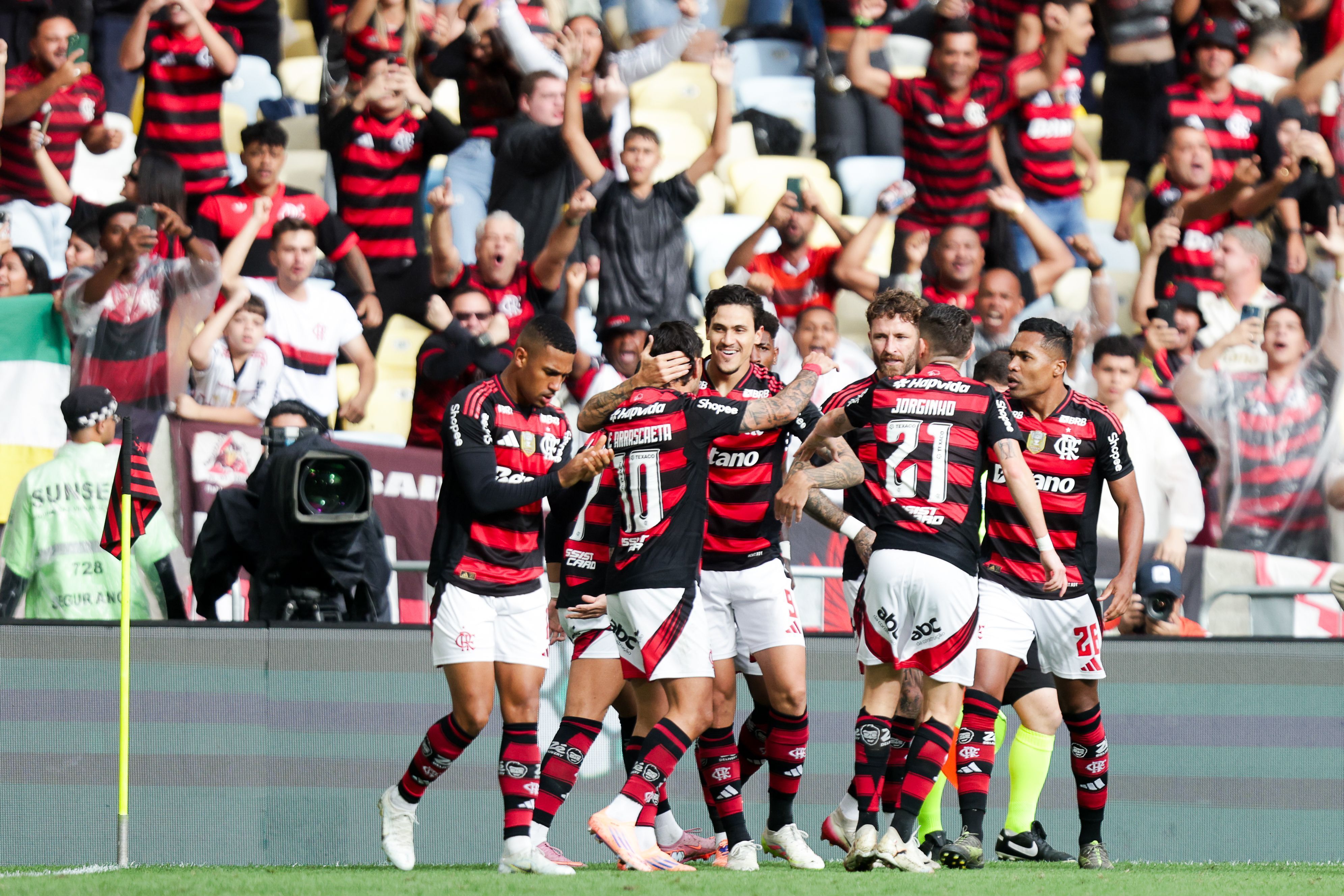 Flamengo comemora gol