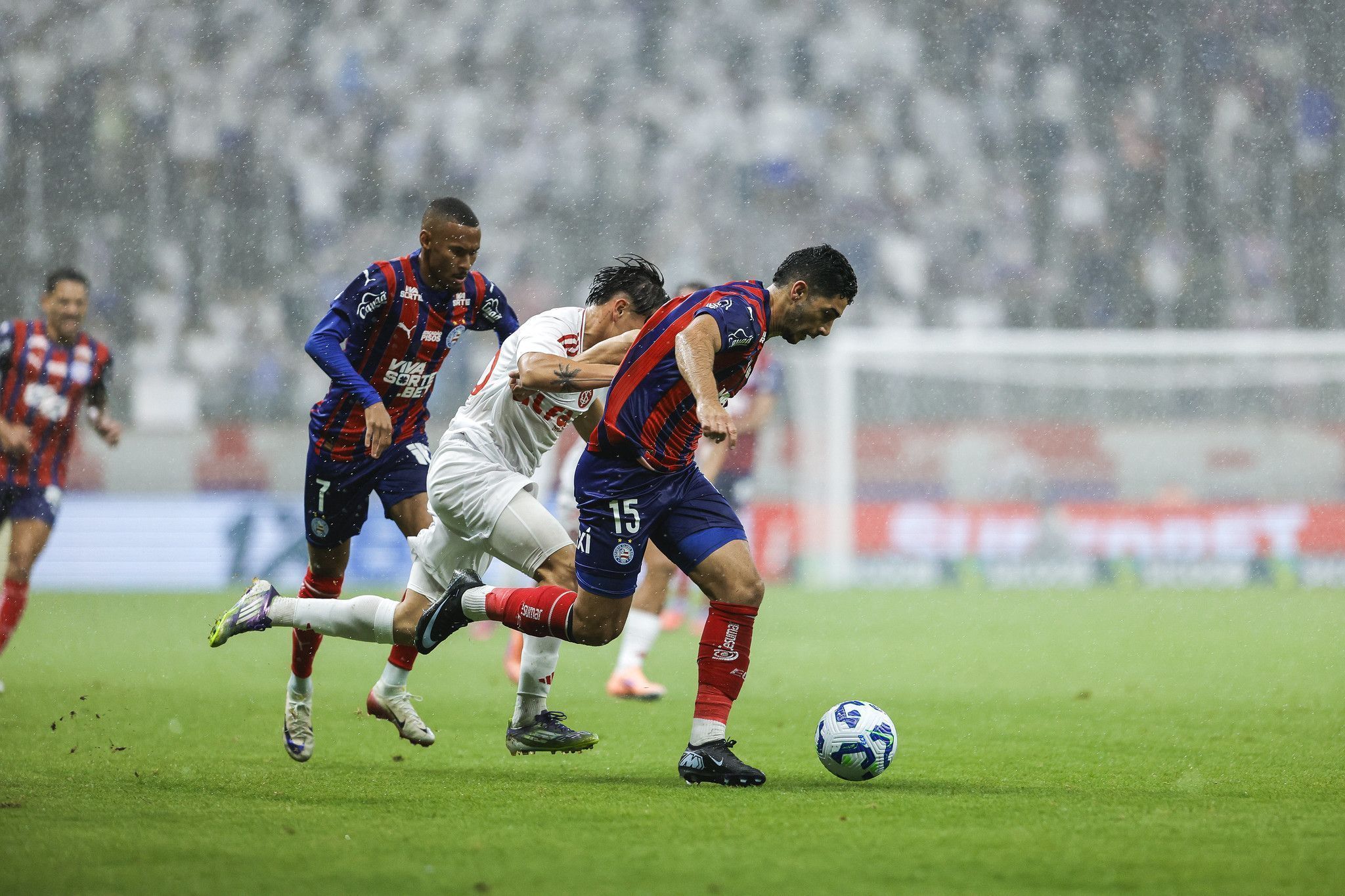 Bahia x Internacional em jogo atrasado, da 14ª rodada do Brasileirão