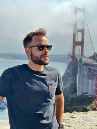 Brasileiro deportado dos EUA desaparece após fugir de UPA em Minas Gerais