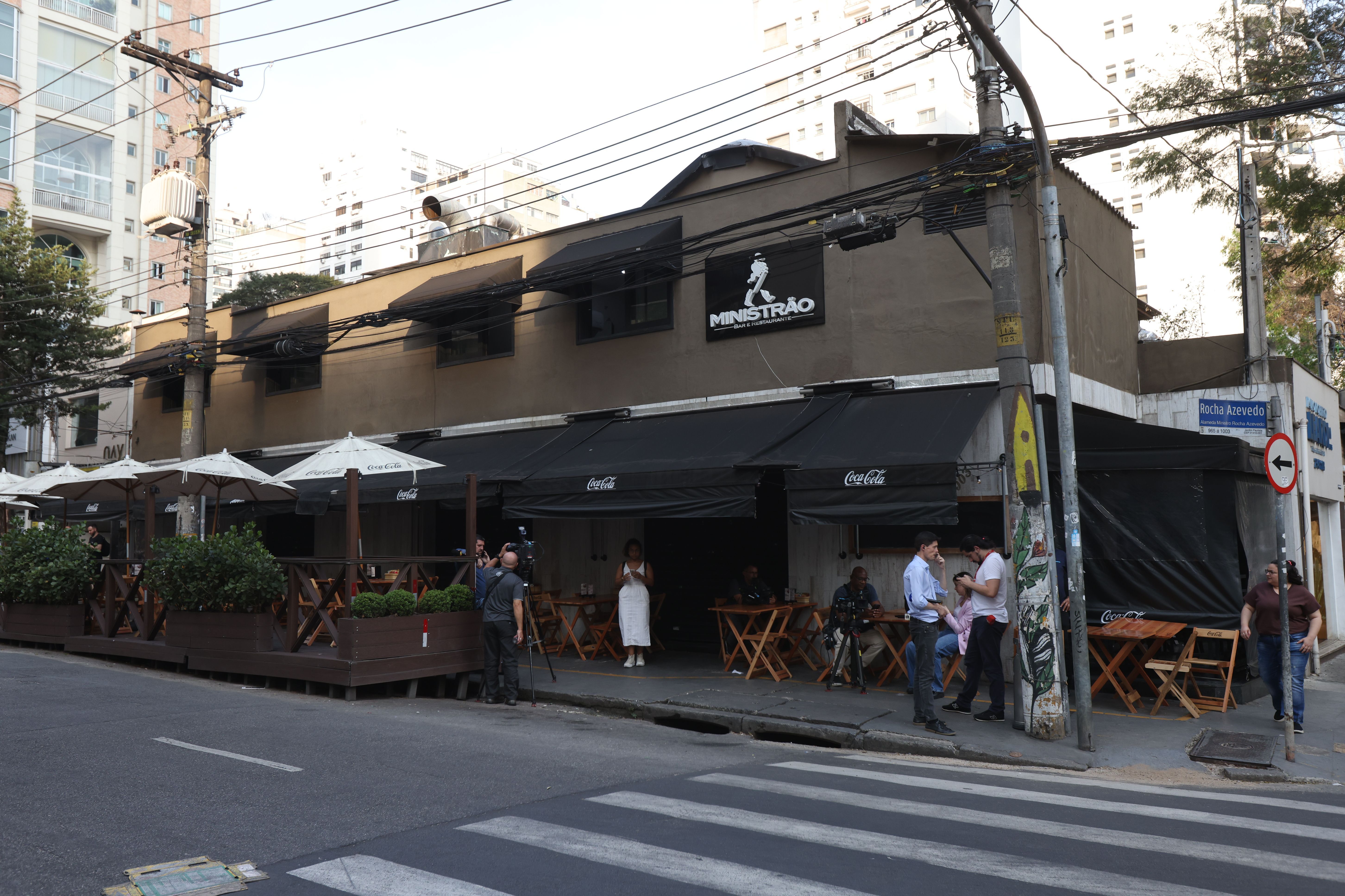 Intoxicação por metanol: bar perto da Paulista é lacrado por suspeita de vender bebida adulterada