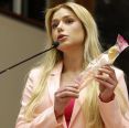 Deputada chamada de "Barbie da Shopee" diz que vai ao Conselho de Ética