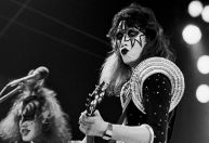 Morte de Ace Frehley: família tomou a decisão de desligar aparelhos