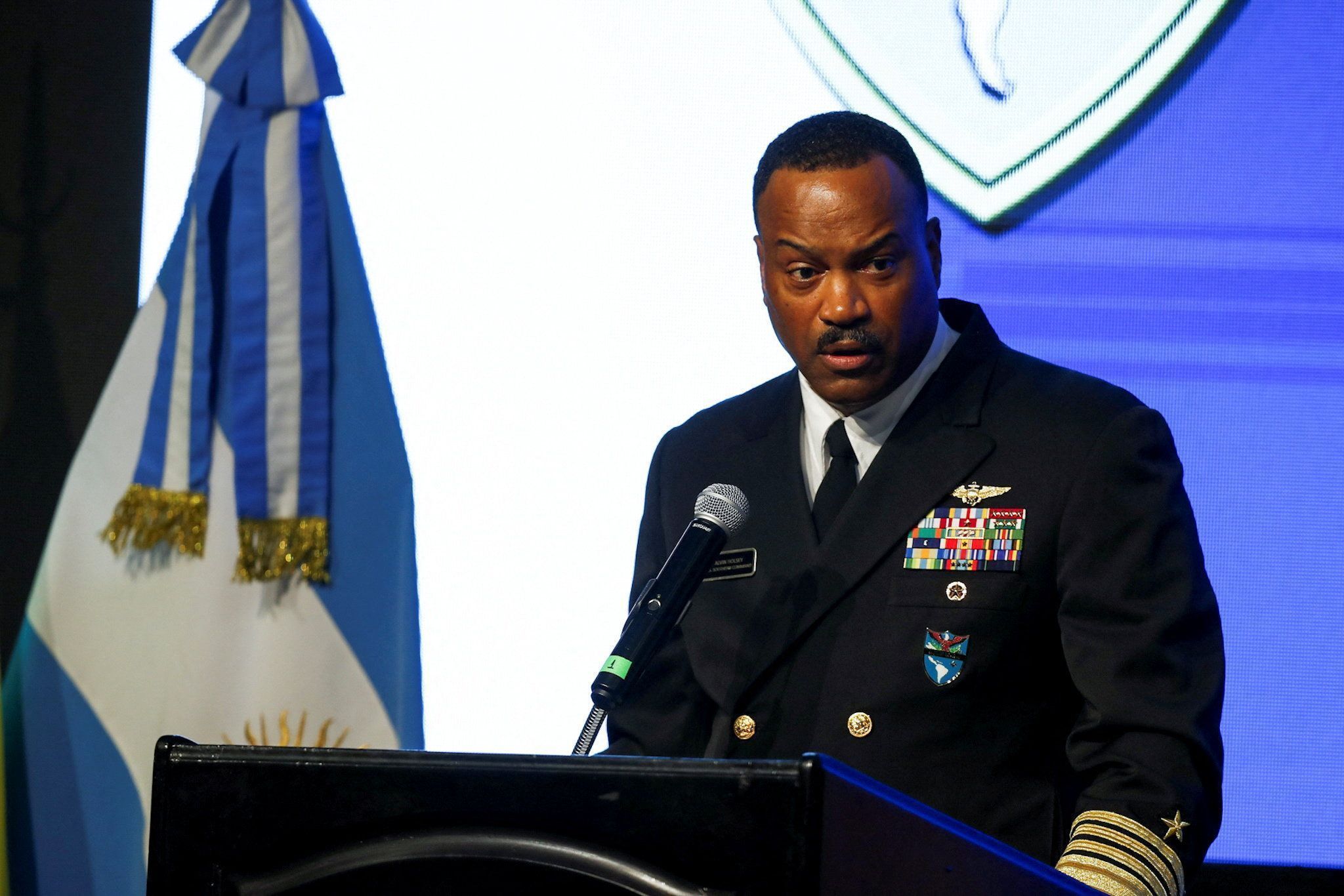 Almirante Alvin Holsey