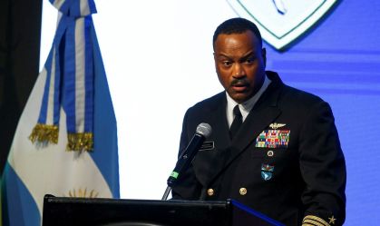 Almirante Alvin Holsey