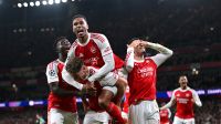 Com gols de brasileiros, Arsenal goleia Atlético de Madrid pela Champions