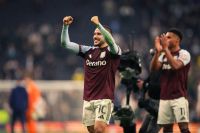 Aston Villa vence o Tottenham fora de casa e sobe na tabela