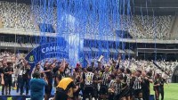 Festa do título brasileiro sub-17 do Atlético-MG tem papel azul e revolta