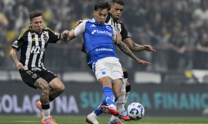 Kaio Jorge é expulso por fazer gesto de "ladrão" contra arbitragem; veja
