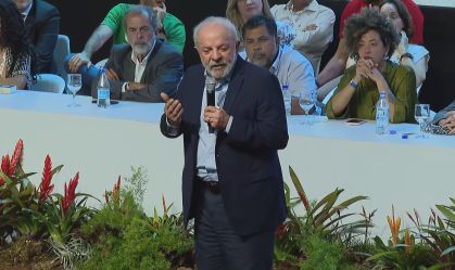 Luiz Inácio Lula da Silva em congresso do PCdoB, em Brasília, 16 de outubro de 2025