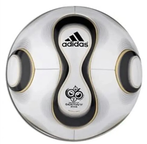 Nome da bola: Teamgeist. Edição: Copa de 2006 • Reprodução / Internet