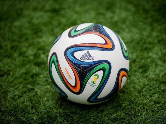 Nome da bola: Brazuca. Edição: Copa de 2014 • Divulgação