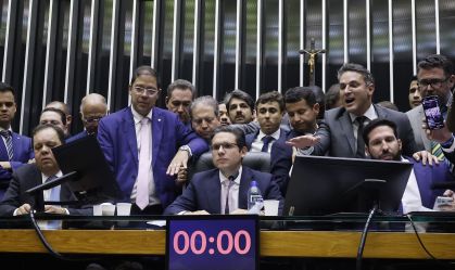 Dois meses após motim, ações contra deputados aguardam análise em conselho