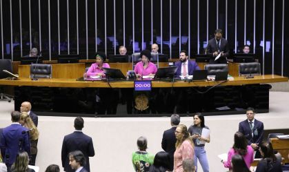 Câmara aprova "licença menstrual" em pacote de projetos da pauta feminina