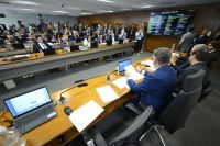 CPMI ouve presidente de sindicato envolvido no escândalo do INSS