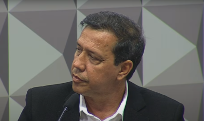 Presidente do Sindnapi se recusa a responder perguntas durante CPMI do INSS