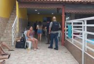 RJ: Sete suspeitos de integrar milícia são presos durante churrasco